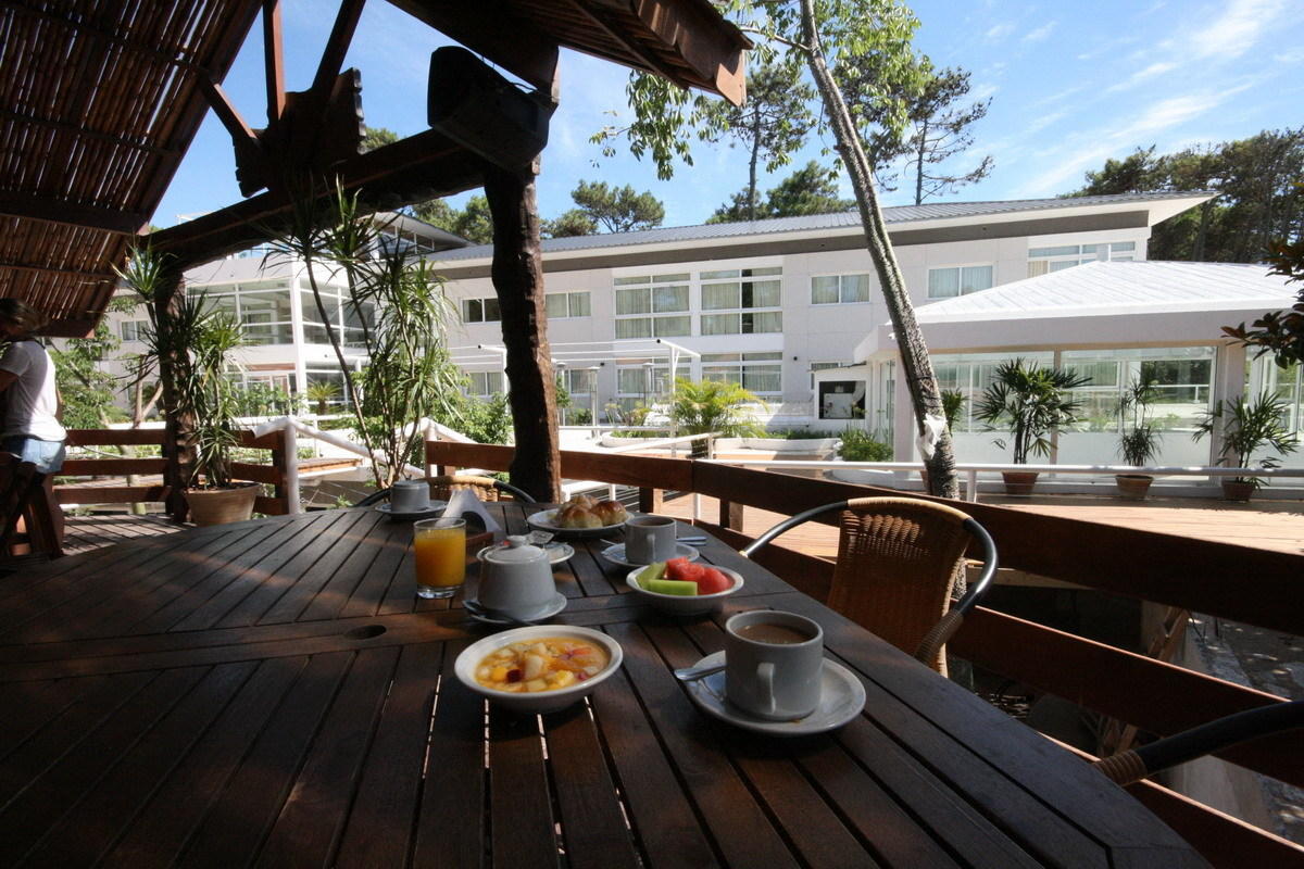 Cumelo Carilo Aparthotel Exterior photo