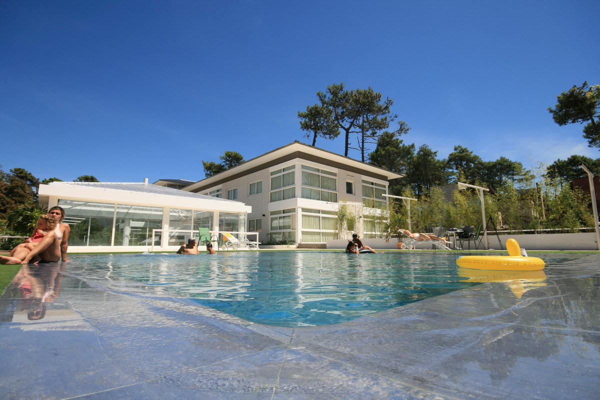 Cumelo Carilo Aparthotel Exterior photo